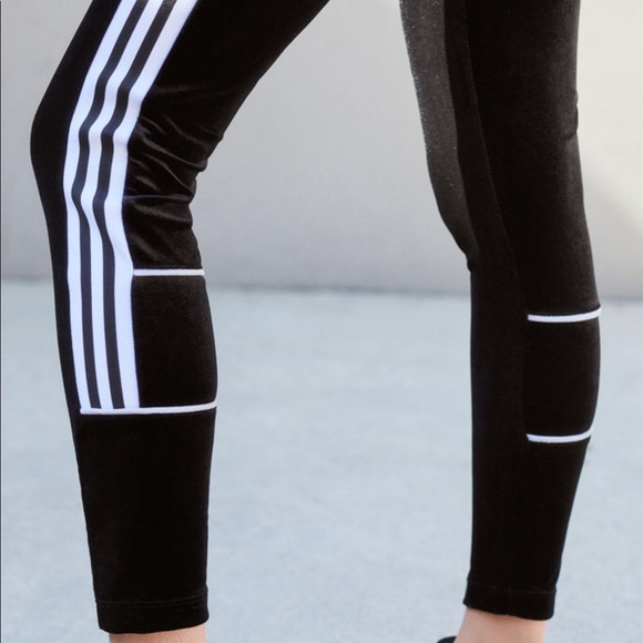 Adidas velour Leggings - Picture 2 of 6